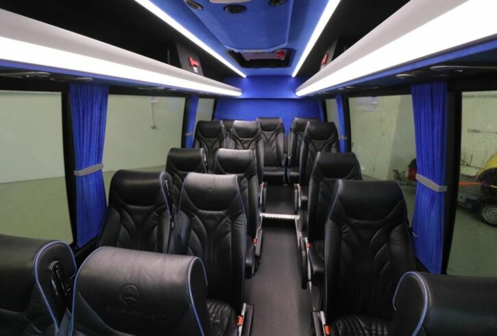 16 & 19 Seater (4)