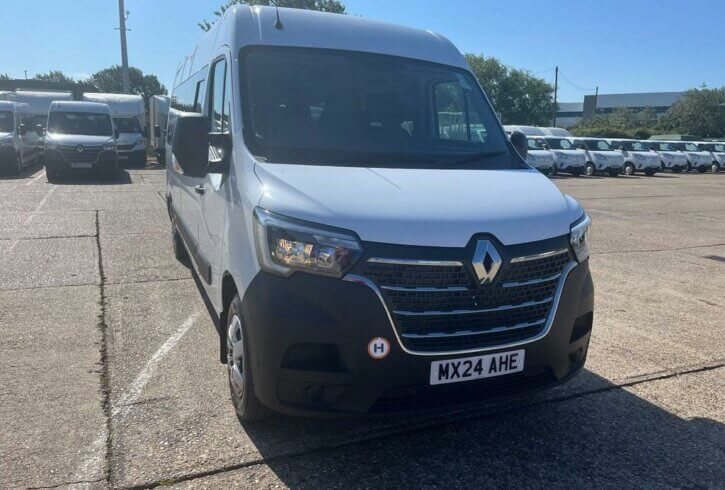 2024 Renault Master - Image 2