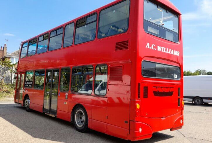 2004 (53) Volvo B7TL - Image 2