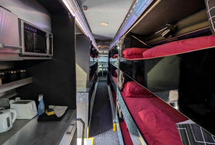 15 bed band bus interior 7 2mb