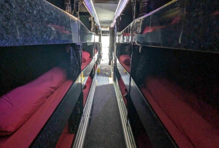 15 bed band bus interior 2 2mb