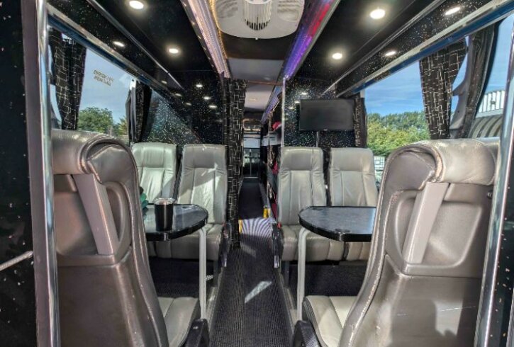 15 bed band bus interior 8 2mb