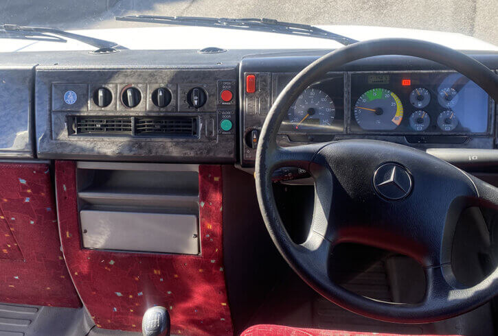 2008 Mercedes Benz 613D Vario Onyx Conversion - Image 6