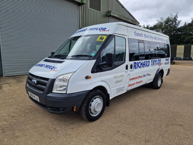 2009 (59) Ford Transit PSV Minibus RWD 115 T430 - Image 4