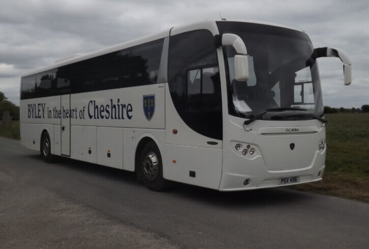 2010 (60) Omniexpress Scania K360EB - Image 1