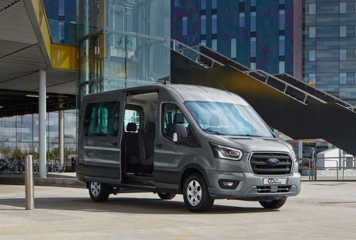 ford-eu-2018_FORD_TRANSIT_V363_Shot13_KombiAngle_072160x925_shb3.jpg.renditions.original